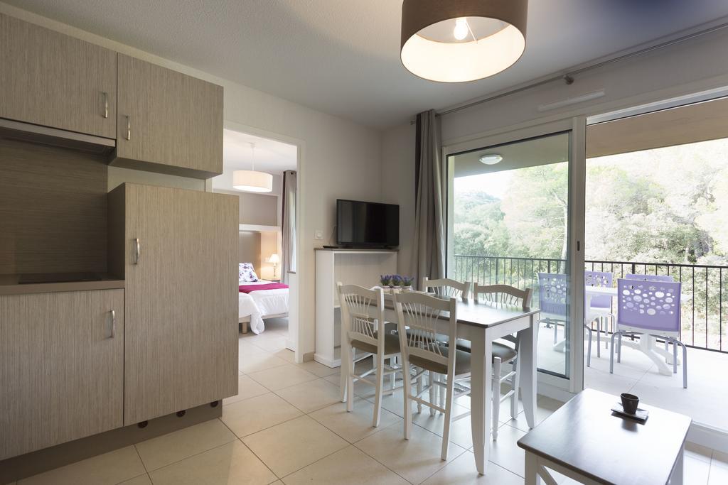 Residhotel Residence Pont Du Gard Remoulins Εξωτερικό φωτογραφία